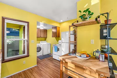 12051 Hiram Place NE, Seattle, WA 98125 - Photo 13