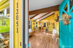 12051 Hiram Pl NE, Seattle, WA 98125 - Photo 3