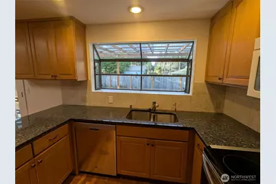 16507 NE 27th Place, Bellevue, WA 98008 - Photo 11