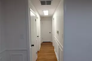 16507 NE 27th Pl, Bellevue, WA 98008 - Photo 3