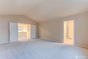 4604 230th Terrace SE, Sammamish, WA 98075 - Photo 13