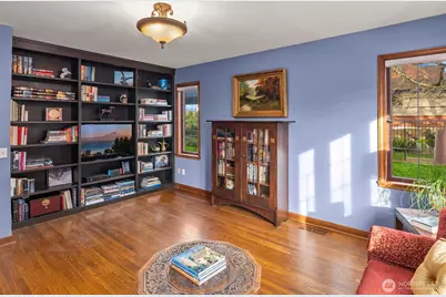 2256 W Viewmont Way W, Seattle, WA 98199 - Photo 21