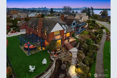 2256 W Viewmont Way W, Seattle, WA 98199 - Photo 3