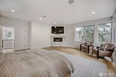 11821 SE 84th Street, Newcastle, WA 98056 - Photo 21