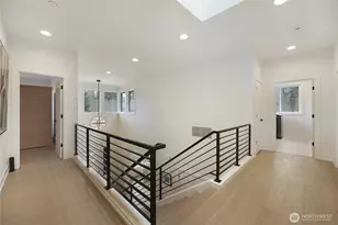 11821 SE 84th St, Newcastle, WA 98056 - Photo 17