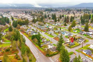 103 E Highland Dr, Arlington, WA 98223 - Photo 3