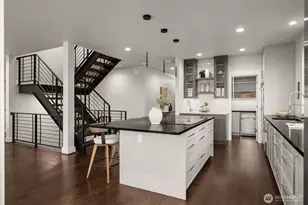 6038 50th Ave NE, Seattle, WA 98115 - Photo 9