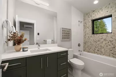 6038 50th Avenue NE #A, Seattle, WA 98115 - Photo 35