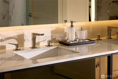 838 Avenue Square NE #1705, Bellevue, WA 98004 - Photo 7