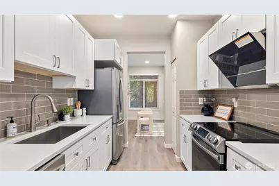 18010 NE 94th Street #2, Redmond, WA 98052 - Photo 11