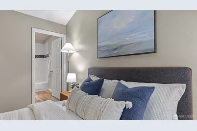 18010 NE 94th Street #2, Redmond, WA 98052 - Photo 15