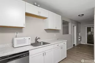 6323 Kitsap Way, Bremerton, WA 98312 - Photo 21