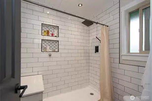 2016 W 4th St, Port Angeles, WA 98363 - Photo 37