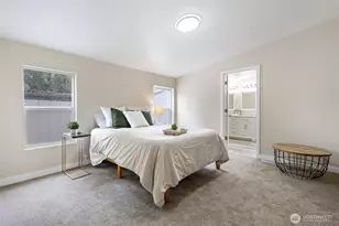 1320 N Oak Harbor St, Oak Harbor, WA 98277 - Photo 9