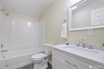 1320 N Oak Harbor Street #1, Oak Harbor, WA 98277 - Photo 15