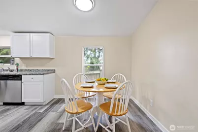 1320 N Oak Harbor Street #1, Oak Harbor, WA 98277 - Photo 5