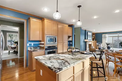 11320 SE 60th Street, Bellevue, WA 98006 - Photo 9