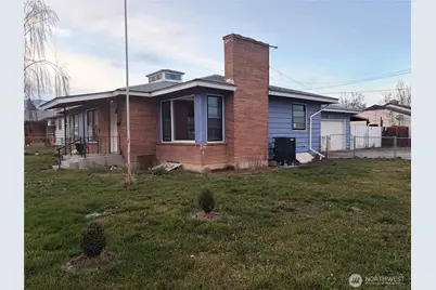 700 Schons Place, Wenatchee, WA 98801 - Photo 3