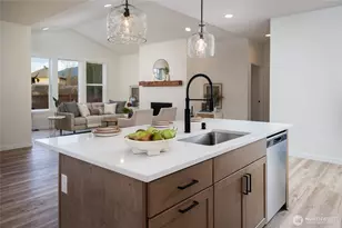 619 Legacy Wy, Sedro-Woolley, WA 98284 - Photo 9