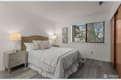 412 10th Street #B202, Kirkland, WA 98033 - Photo 15