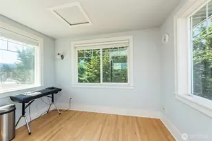 410 E Front St, Port Angeles, WA 98362 - Photo 25