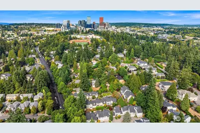 1400 Bellevue Way SE #4, Bellevue, WA 98004 - Photo 29