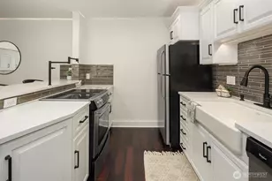 1400 Bellevue Way SE, Bellevue, WA 98004 - Photo 7