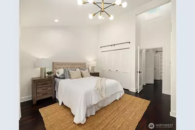 1400 Bellevue Way SE #4, Bellevue, WA 98004 - Photo 15