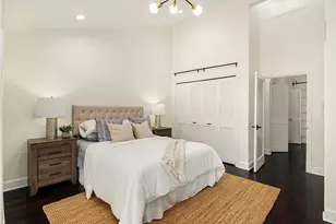 1400 Bellevue Way SE, Bellevue, WA 98004 - Photo 15