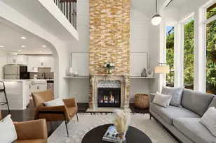 1400 Bellevue Way SE, Bellevue, WA 98004 - Photo 9