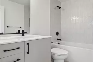 3646 Greenwood Ave N, Seattle, WA 98103 - Photo 25