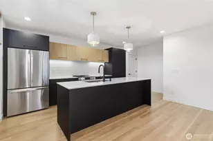 3646 Greenwood Ave N, Seattle, WA 98103 - Photo 9