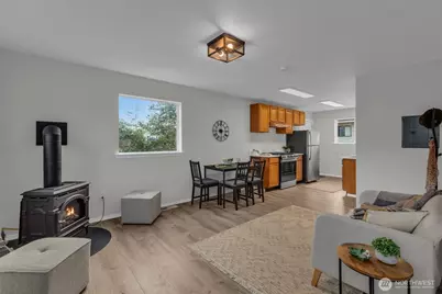 9480 Olson Place SW #G, Seattle, WA 98106 - Photo 11