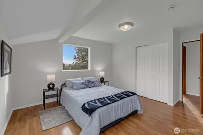 9480 Olson Place SW #G, Seattle, WA 98106 - Photo 17