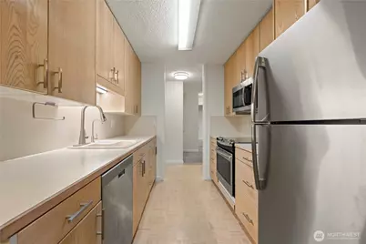 2501 Canterbury Lane E #306, Seattle, WA 98112 - Photo 17