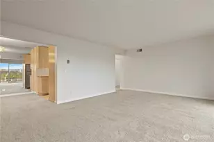 2501 Canterbury Ln E, Seattle, WA 98112 - Photo 13