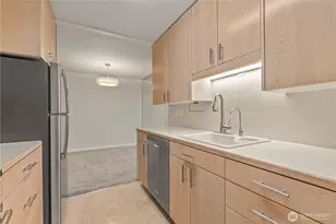 2501 Canterbury Ln E, Seattle, WA 98112 - Photo 19