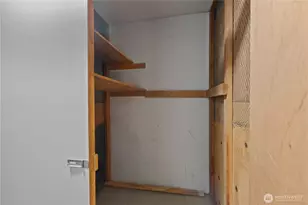 2501 Canterbury Ln E, Seattle, WA 98112 - Photo 31