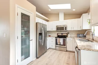 6010 52nd Street NE, Marysville, WA 98270 - Photo 5