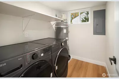 12026 70th Avenue S, Seattle, WA 98178 - Photo 17