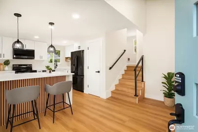 12026 70th Avenue S, Seattle, WA 98178 - Photo 5