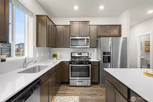 6442 Langley Ave NE, Bremerton, WA 98311 - Photo 9