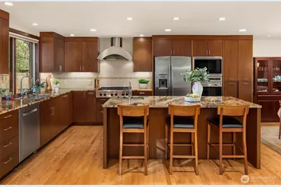 7445 86th Avenue SE, Mercer Island, WA 98040 - Photo 11