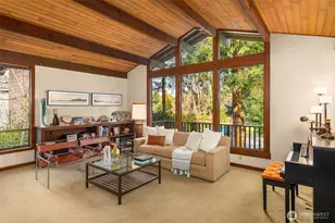 7445 86th Ave SE, Mercer Island, WA 98040 - Photo 3