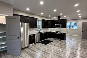 426 E Curtis, Aberdeen, WA 98520 - Photo 11