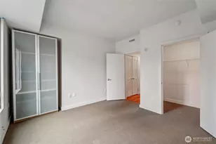 910 Lenora St, Seattle, WA 98121 - Photo 7