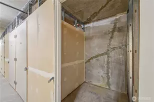 910 Lenora St, Seattle, WA 98121 - Photo 23