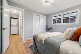 10219 15th Ave NE, Seattle, WA 98125 - Photo 15