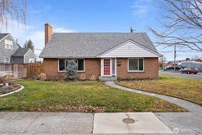 1162 D Street SW, Ephrata, WA 98823 - Photo 1