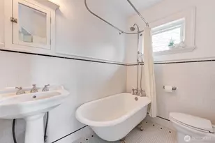 1523 35th Ave, Seattle, WA 98122 - Photo 25